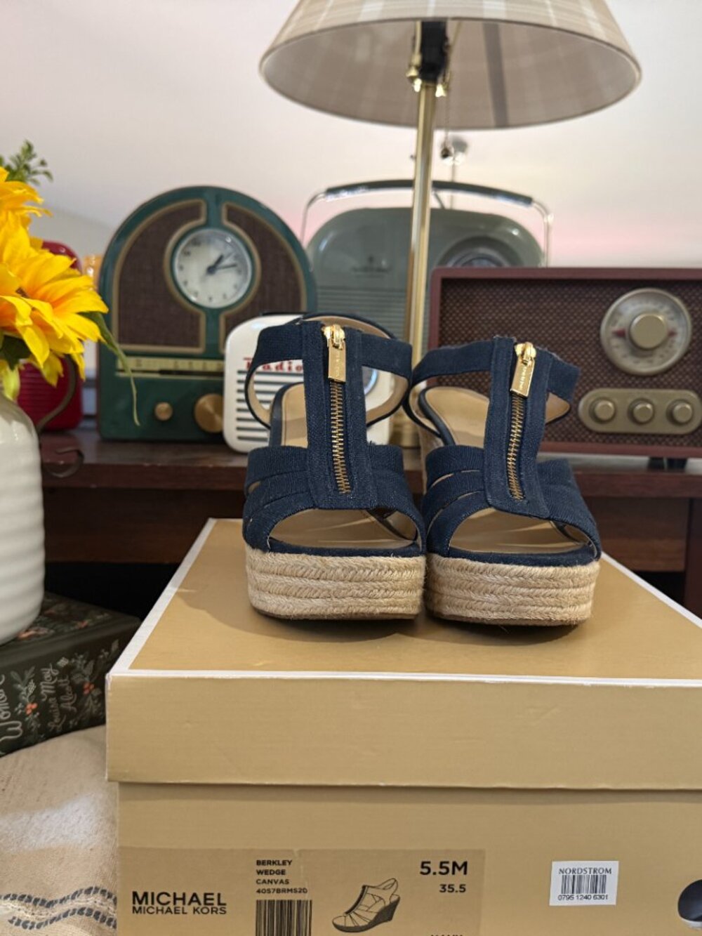Michael Kors Berkley Navy Canvas Espadrille Wedge Sandals Size 5.5 Like New